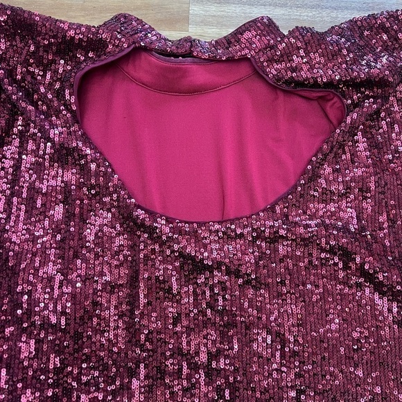 Trina Turk Mock Neck Open Back Dolman Sleeve Sequin Cocktail Party Red Dress Med - Picture 3 of 13